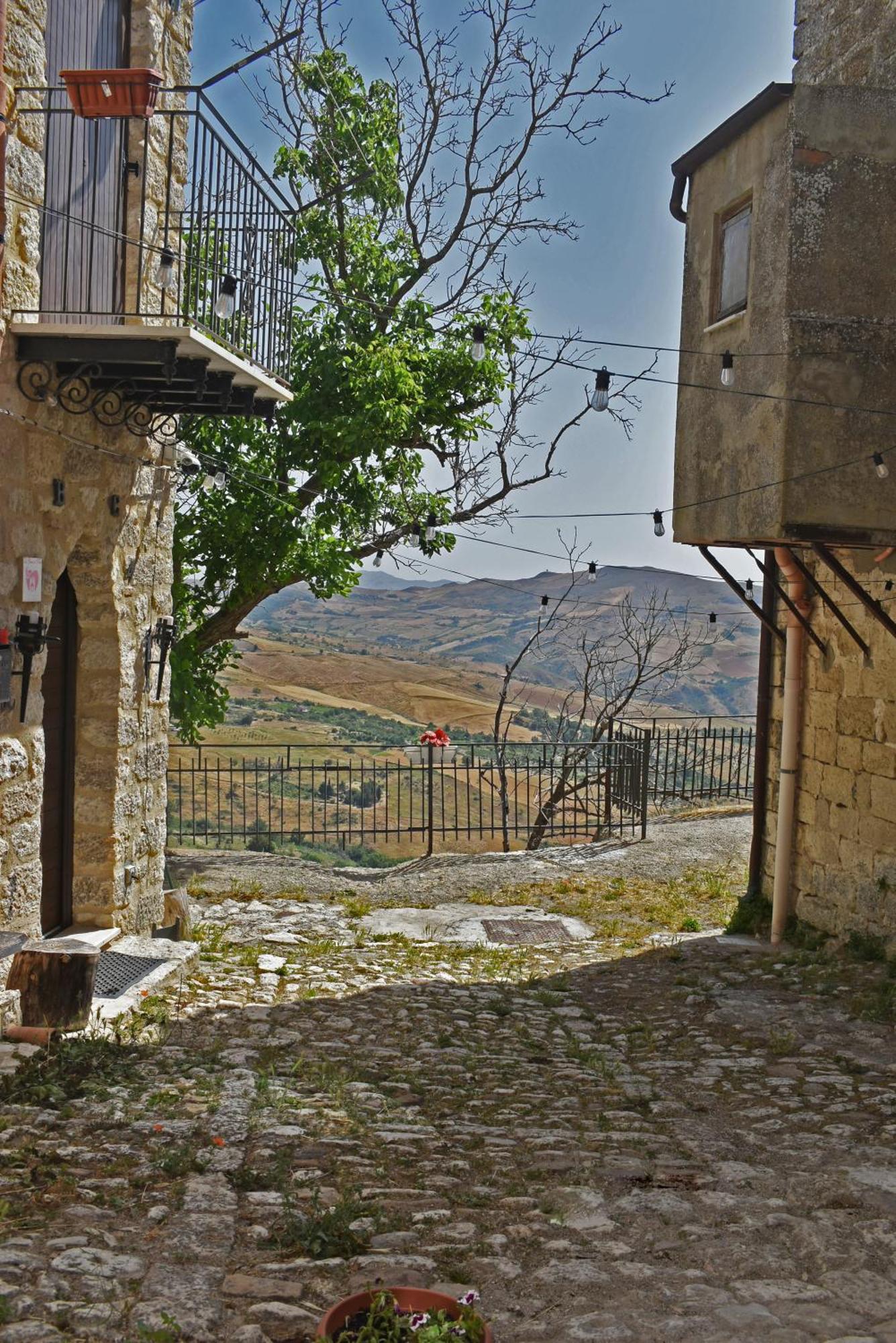 Casa Vacanze La Dimora Di Santa Barbara Petralia Soprana Esterno foto